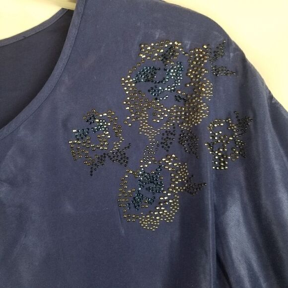 EXPRESS SIZE M. DARK BLUISH PURPLE. BLING DETAIL ON EACH SHOULDER - Picture 2 of 10